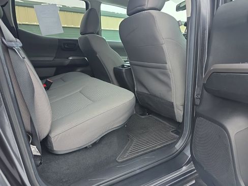 Certified 2022 Toyota Tacoma SR5 image 15