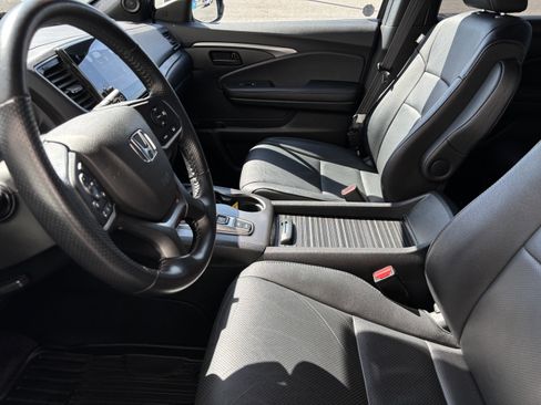 Used 2023 Honda Passport EX-L image 17