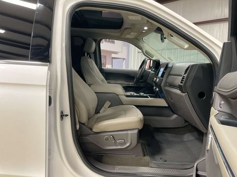 Used 2019 Ford Expedition Max Limited w/ Equipment Group 301A AWD/4WD image 32
