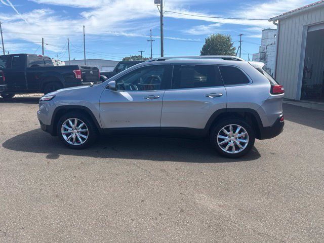 Used 2017 Jeep Cherokee Limited FWD image 6
