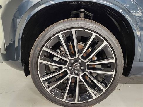 New 2026 Volvo XC90 B6 Plus w/ Protection Package Premier image 8