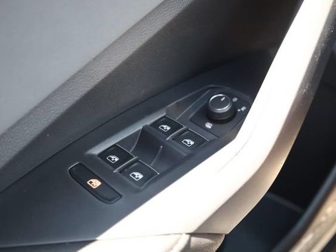 New 2026 Volkswagen Jetta SE FWD image 16