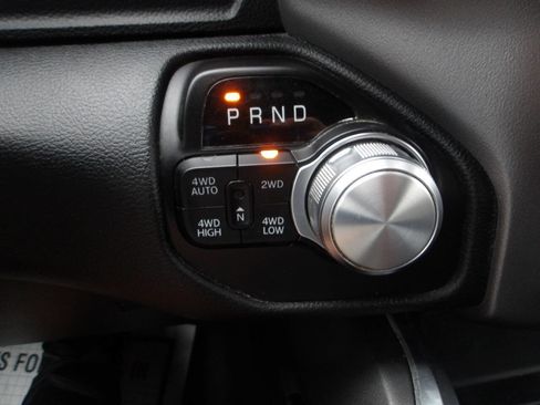 Used 2022 RAM 1500 Laramie w/ Sport Appearance Package AWD/4WD image 17