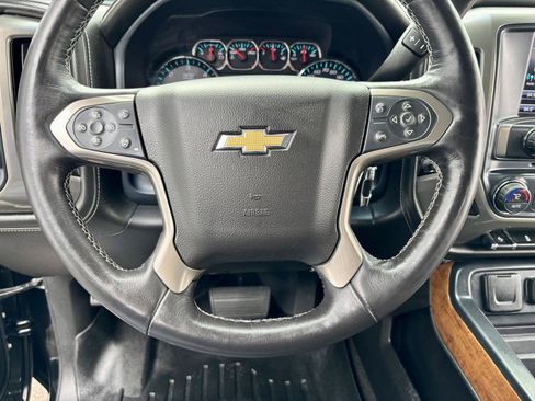 Used 2017 Chevrolet Silverado 1500 High Country AWD/4WD image 38