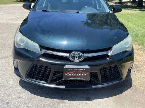 Used 2016 Toyota Camry SE image 5
