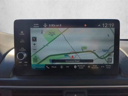 Used 2024 Honda Pilot Touring image 12