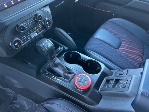 New 2025 Ford Bronco Raptor image 36