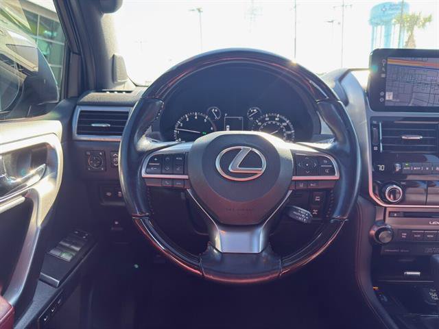 Used 2022 Lexus GX 460 Premium w/ Accessory Package AWD/4WD image 14