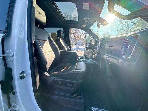 Certified 2022 GMC Sierra 3500 AT4 w/ AT4 Preferred Package image 29