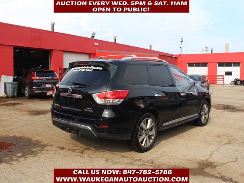 Used 2013 Nissan Pathfinder Platinum w/ Platinum Premium Pkg AWD/4WD image 2
