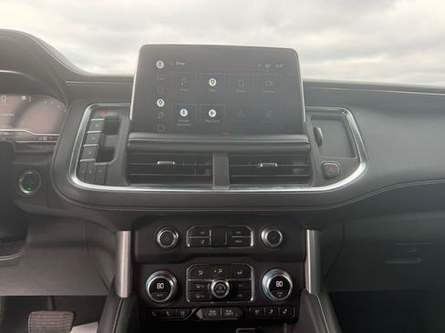 Used 2022 GMC Yukon XL SLT w/ SLT Luxury Package image 24