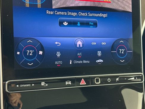 Used 2025 Mercedes-Benz C 300 Sedan image 19