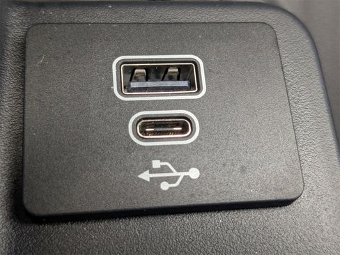 Used 2025 Ford Expedition Max Platinum w/ Stealth Performance Package image 25