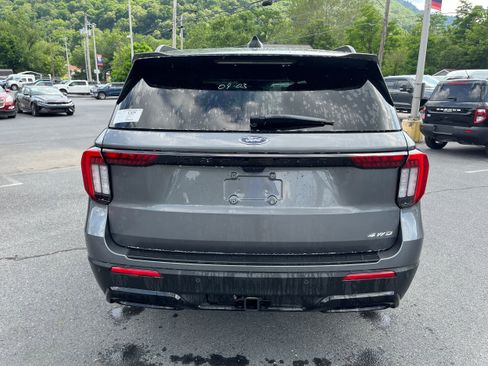 New 2026 Ford Explorer ST-Line AWD/4WD image 6