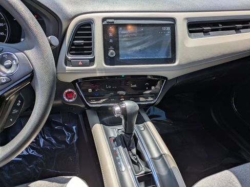 Used 2021 Honda HR-V EX image 25