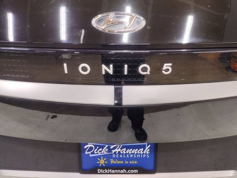 Certified 2023 Hyundai Ioniq 5 SEL w/ Cargo Package AWD/4WD image 17