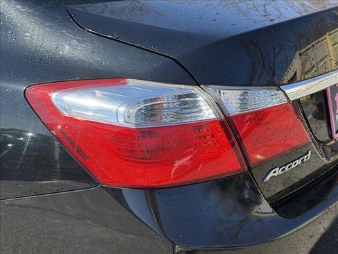 Used 2015 Honda Accord EX image 11