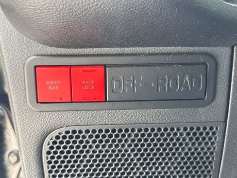 Used 2017 Jeep Wrangler Unlimited Rubicon AWD/4WD image 29
