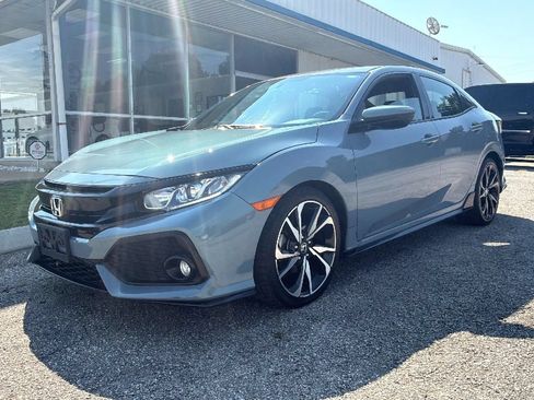 Used 2017 Honda Civic Sport image 1