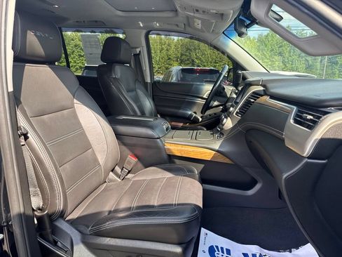 Used 2020 GMC Yukon XL Denali AWD/4WD image 14