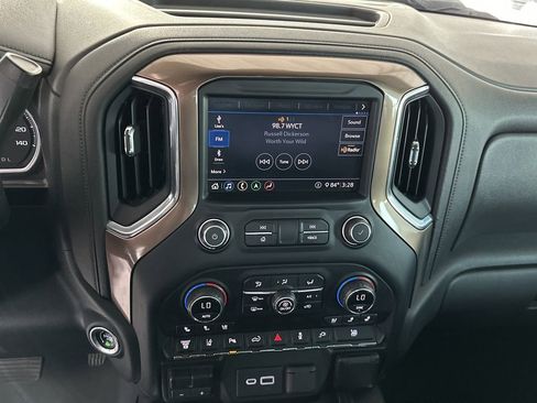 Used 2020 Chevrolet Silverado 2500 High Country w/ Technology Package AWD/4WD image 25