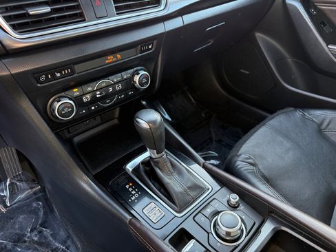 Used 2017 MAZDA MAZDA3 Grand Touring w/ Premium Equipment Package image 13