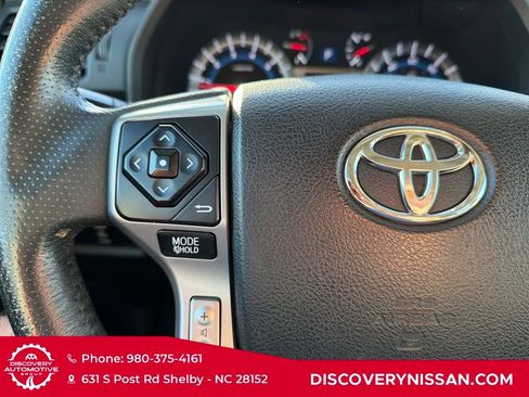Used 2015 Toyota 4Runner Limited image 23