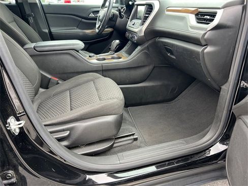 Used 2018 GMC Acadia SLE w/ Driver Alert Package I image 13