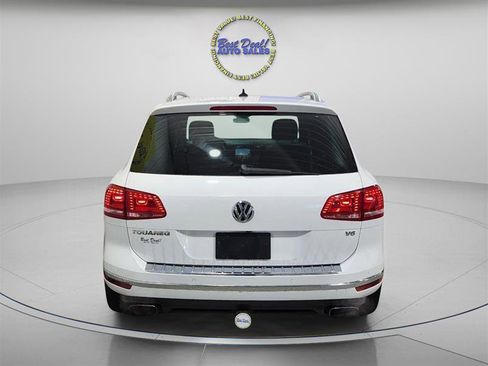 Used 2017 Volkswagen Touareg Wolfsburg Edition AWD/4WD image 5