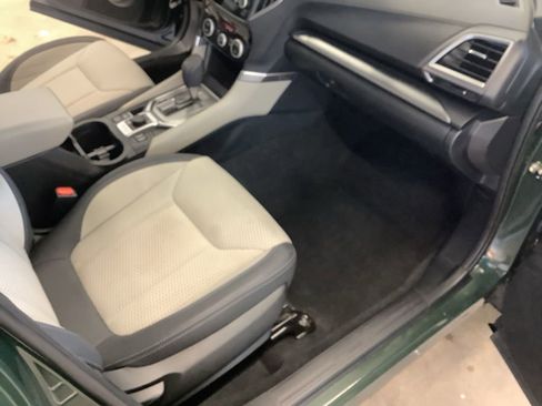 Used 2023 Subaru Forester Premium AWD/4WD image 4
