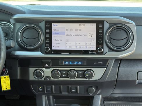 Used 2022 Toyota Tacoma SR5 w/ Technology Package image 26