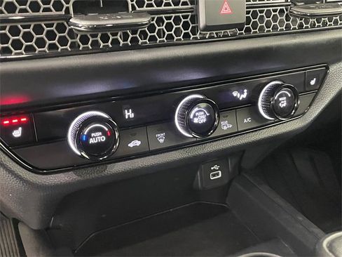 Used 2023 Honda HR-V Sport image 9