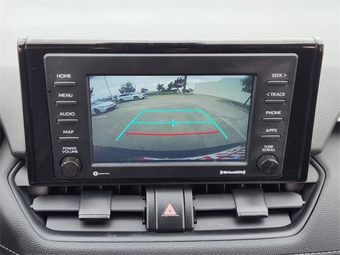 Used 2022 Toyota RAV4 LE image 13