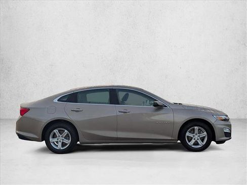 Used 2024 Chevrolet Malibu LT image 4