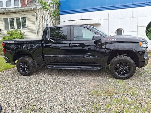 Used 2024 Chevrolet Silverado 1500 LT Trail Boss AWD/4WD image 9