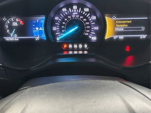 Used 2019 Ford Fusion SE image 19