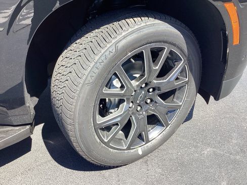 New 2025 Chevrolet Tahoe Premier image 25