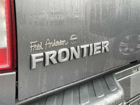 Used 2018 Nissan Frontier PRO-4X w/ Pro-4x Luxury Package image 9