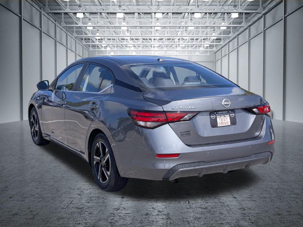 Used 2025 Nissan Sentra SV FWD image 10
