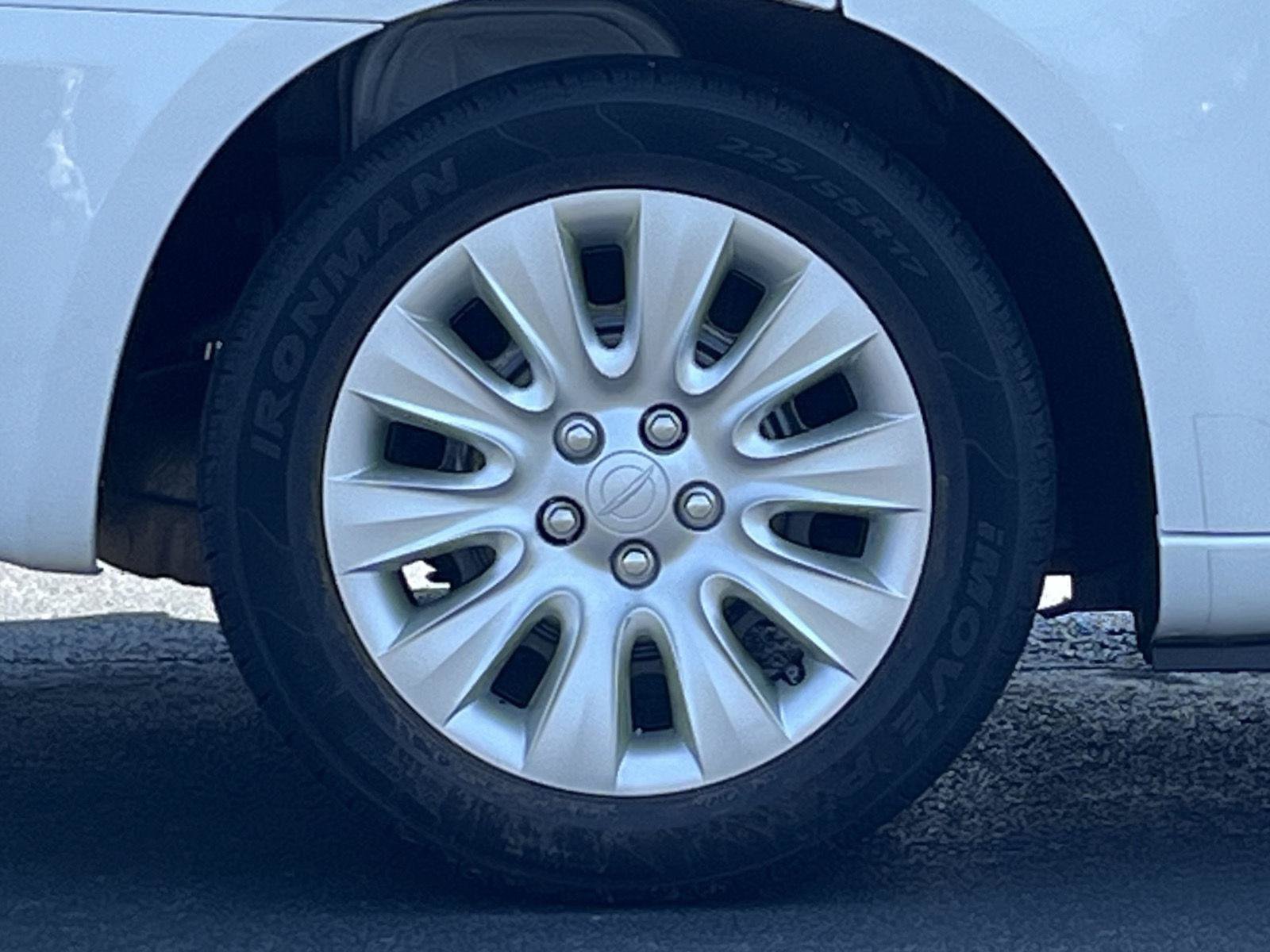 Used 2013 Chrysler 200 LX FWD image 21