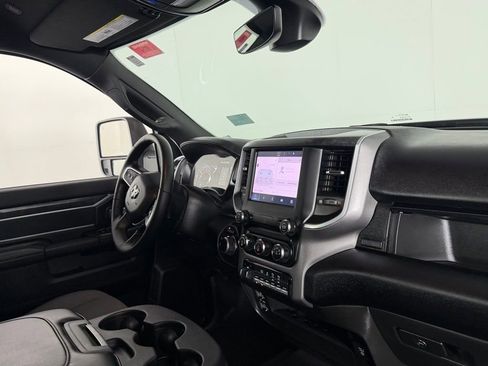 Used 2024 RAM 2500 Big Horn w/ Protection Group image 31