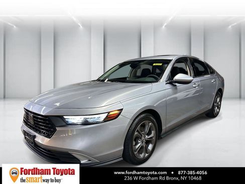 Used 2023 Honda Accord EX image 7