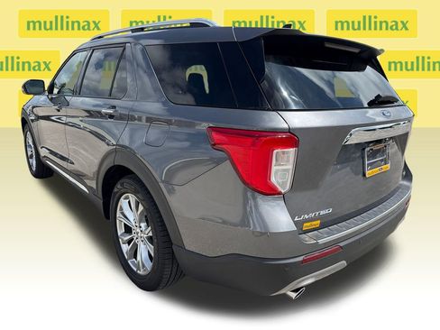 Used 2021 Ford Explorer Limited w/ Equipment Group 301A RWD image 8