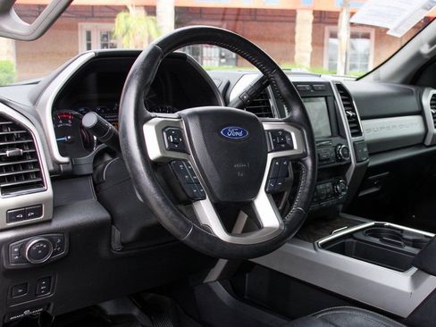 Used 2019 Ford F250 Lariat w/ Lariat Ultimate Package AWD/4WD image 20