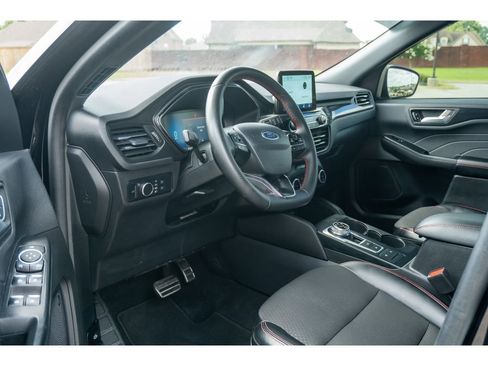 Used 2024 Ford Escape ST-Line FWD image 10