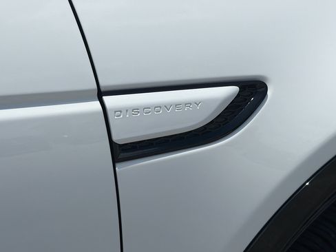 Used 2025 Land Rover Discovery Sport Dynamic SE AWD/4WD image 47