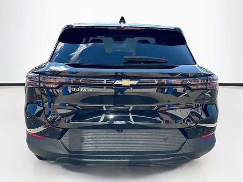 New 2026 Chevrolet Equinox EV LT image 7