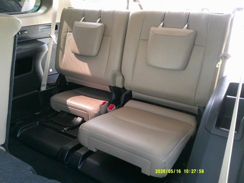 Used 2021 Toyota 4Runner Limited AWD/4WD image 14