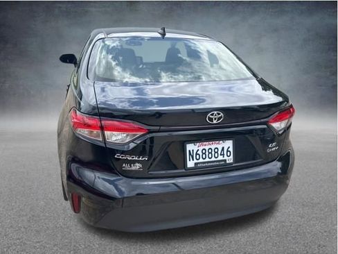 Used 2026 Toyota Corolla LE FWD image 18