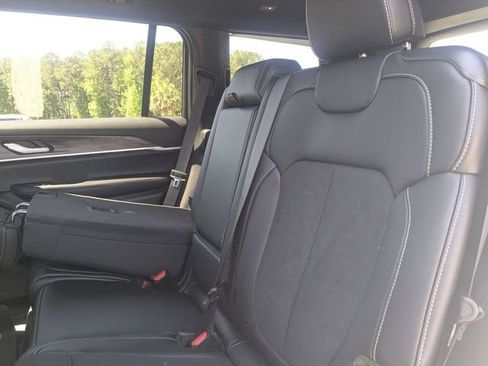 New 2026 Jeep Grand Cherokee L 2WD image 33